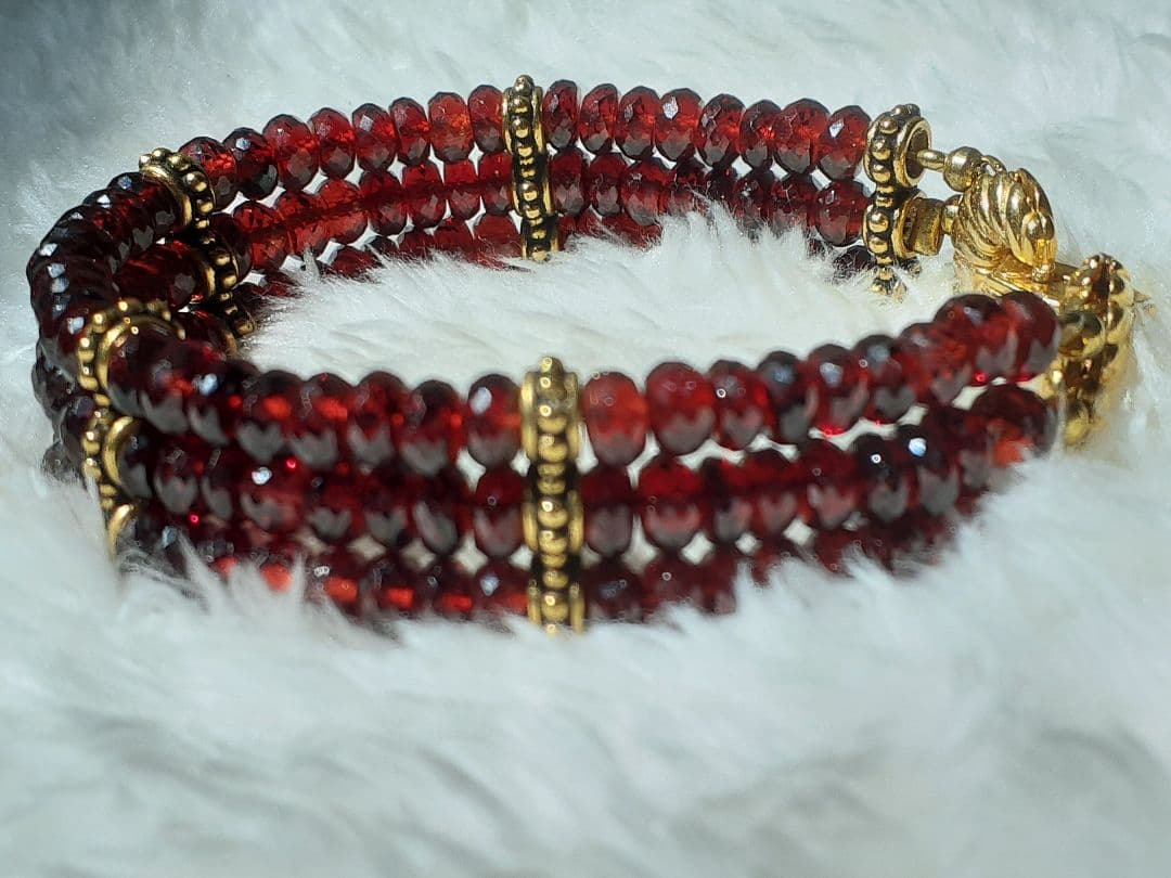 天然石　ボタンカット　ガーネット　ブレスレット