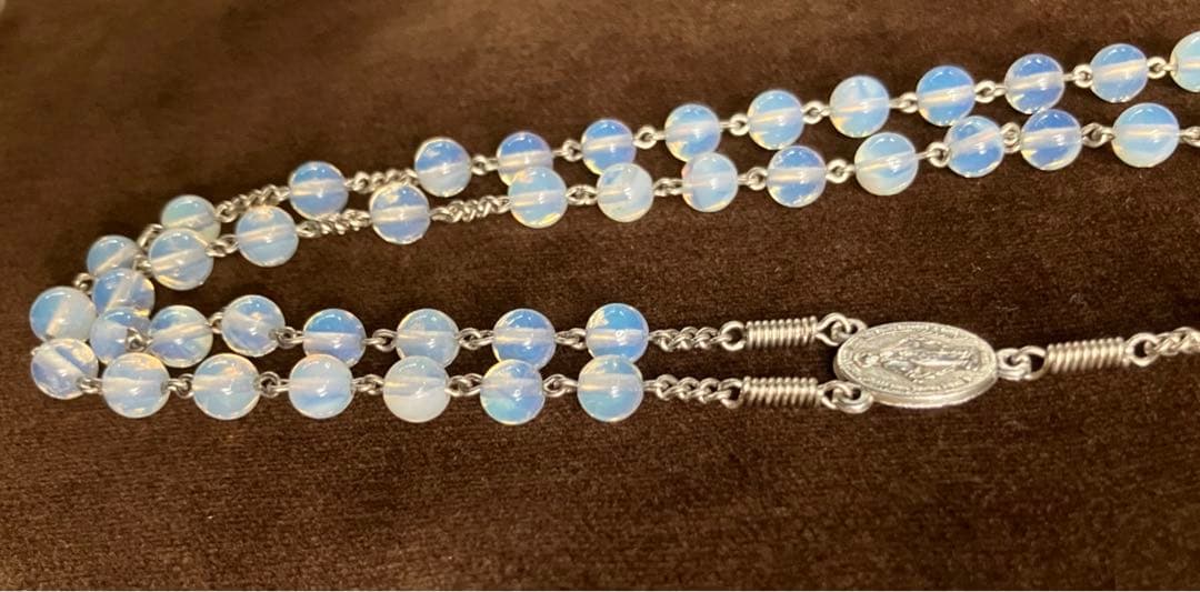 ロザリオネックレス　合成オパール　手編みロザリオ　長崎編み