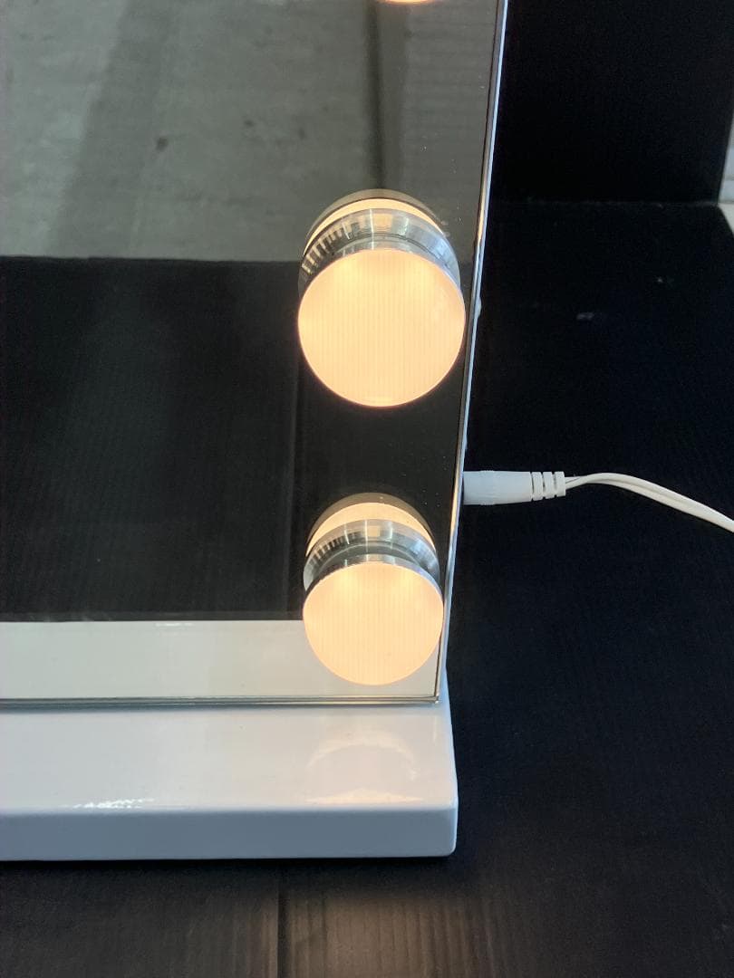 ハリウッドミラー