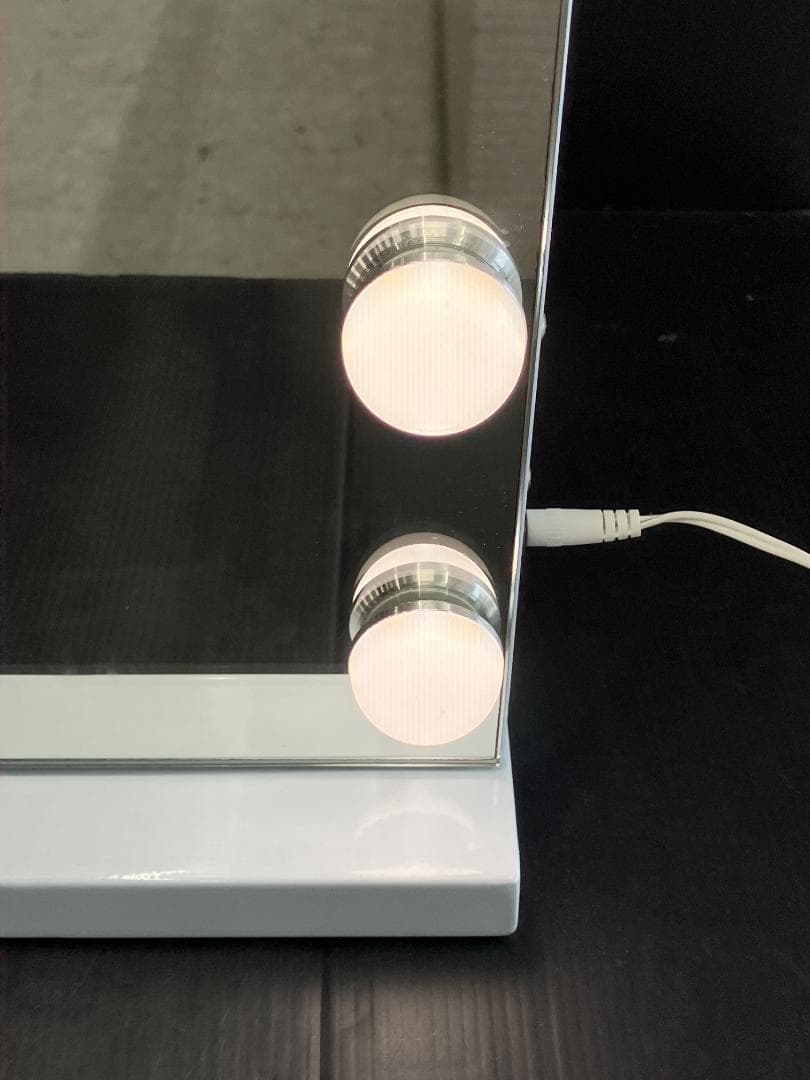 ハリウッドミラー