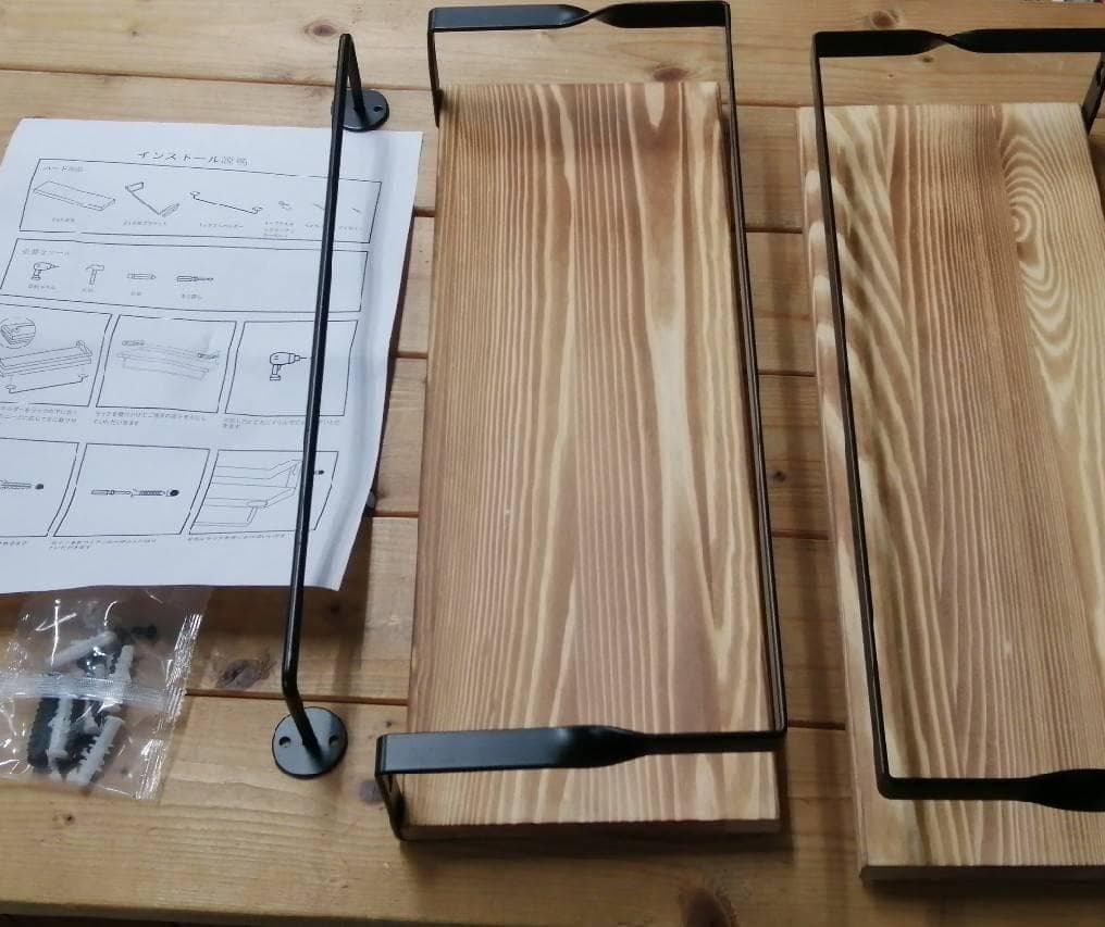 ◎２個セットで収納力は一層にアップ　ウォールシェルフ