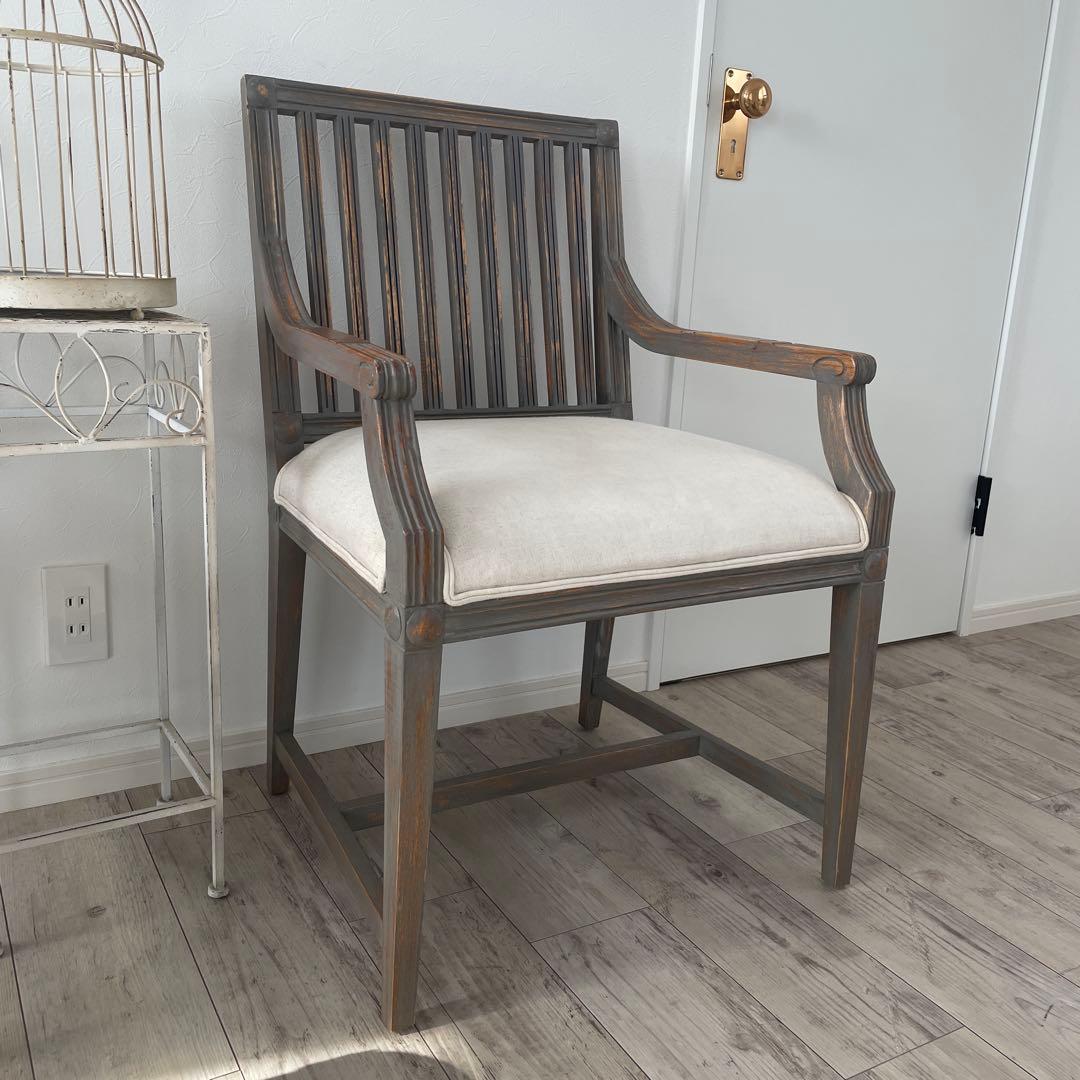 ブランドジュリエ　アンティーク調　アームチェア