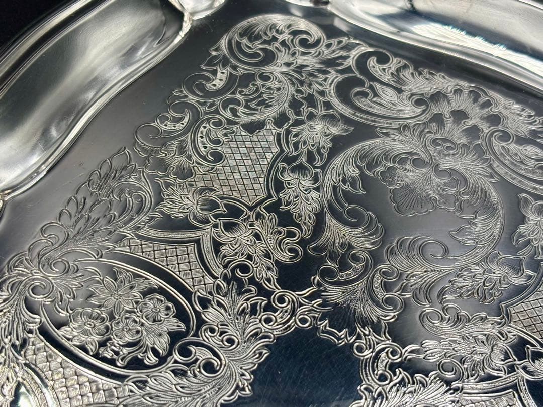 英国 　ヴィンテージ トレイ　銀メッキ　シルバープレート