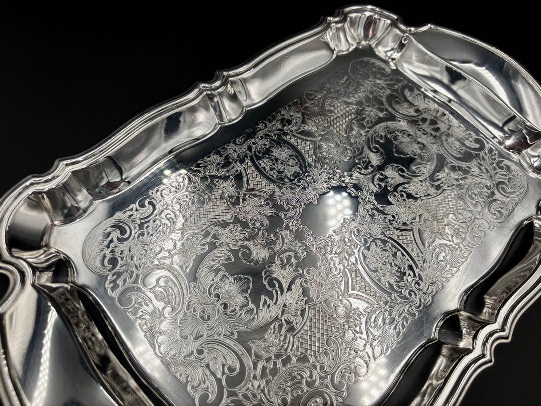 英国 　ヴィンテージ トレイ　銀メッキ　シルバープレート