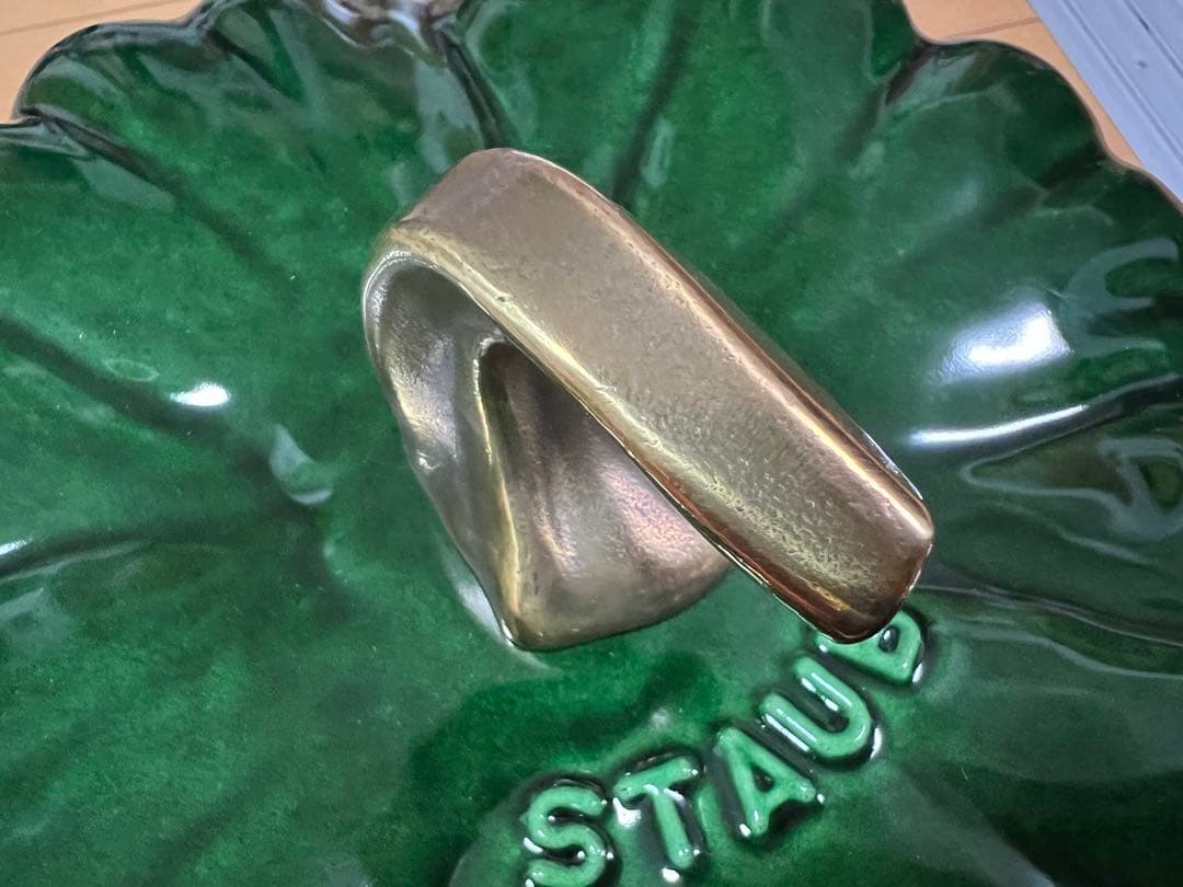 STAUB パンプキンココット バジルグリーン 24cm