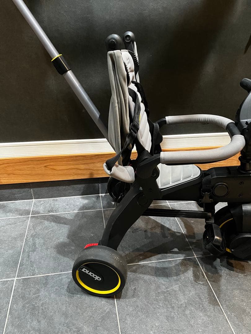 リキトライク　doona ドゥーナ　折り畳み三輪車