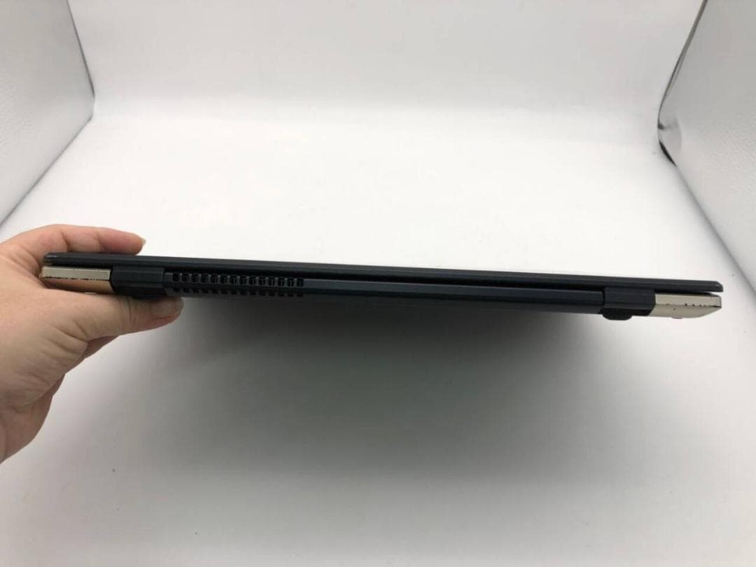 ダイナブック G83 i5第8世代-8250U/8GB/SSD256GB