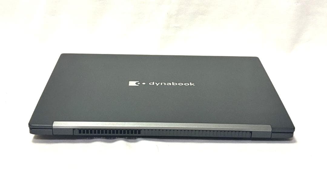 美品 2021年 薄型軽量 13型 dynabook G83HS i5 11世代