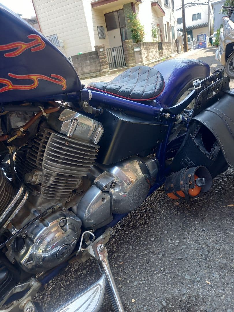 ドラッグスター400　社外　サイドカバー