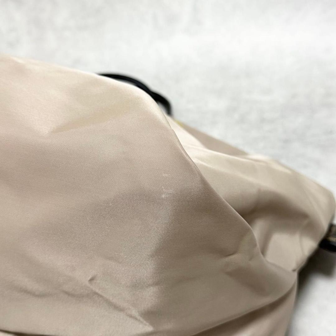 ちー ヴィオラドーロ ビアンカ ナイロントートバッグ L A4 トープ 黒