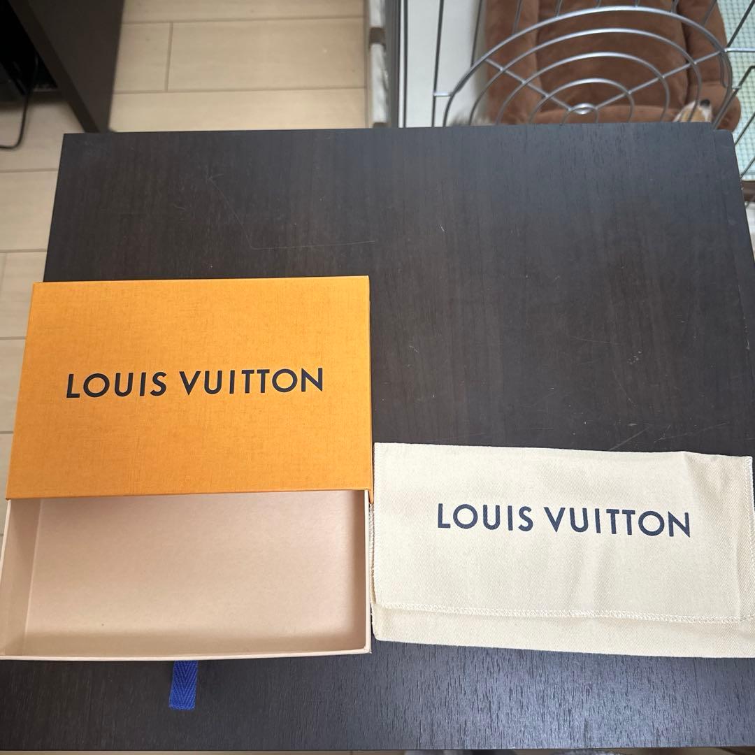 LOUIS VUITTON 長財布 クラウン