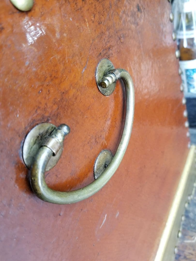 ゴシック　ウッド　トレジャー　チェスト　ピッグスキン　豚革　油絵　真鍮　宝箱