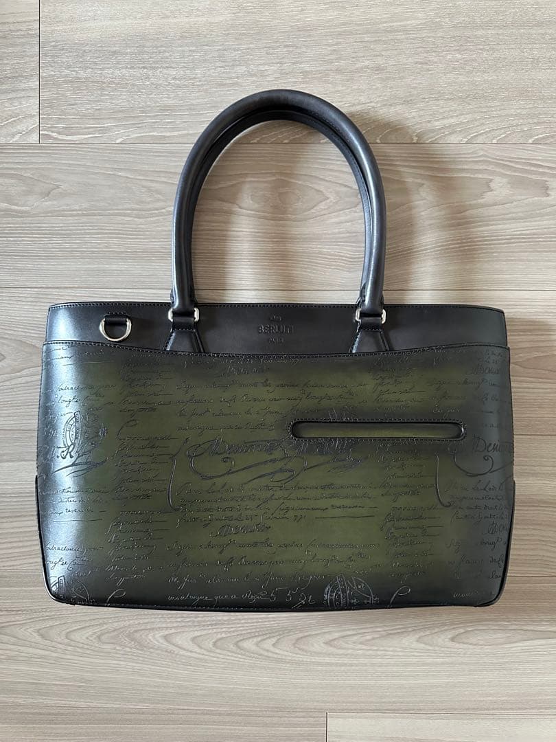 定価54,5万 ベルルッティ トゥジュール バッグ ネロキャビア 限定色 最新型