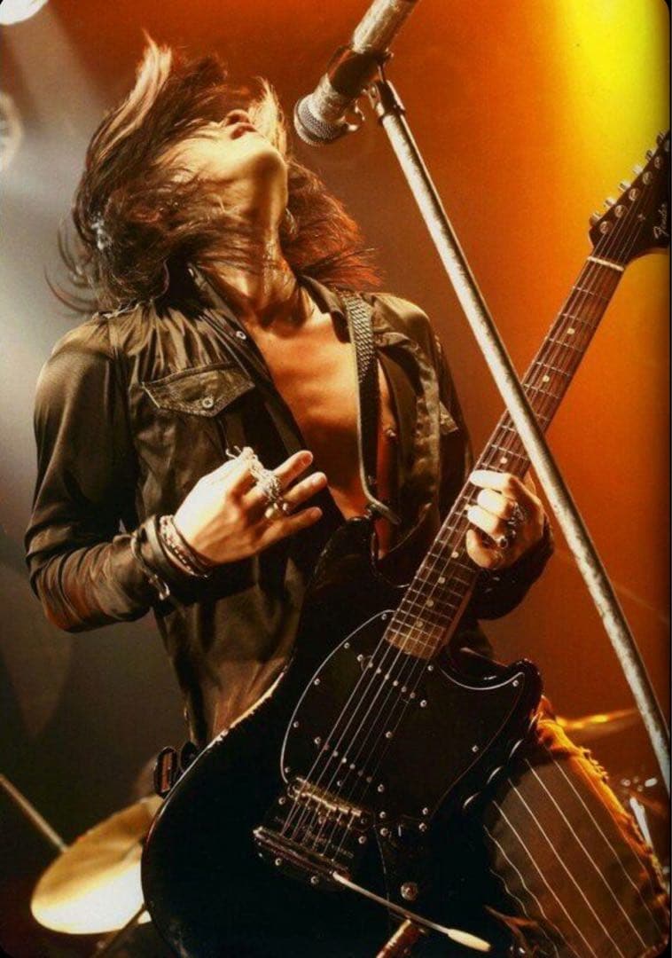 世界限定30本 Fender JAPAN MG69 HYDEモデル 極美品 送込