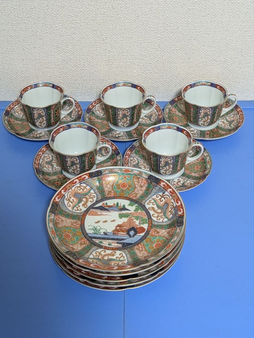 有田焼　弥左ヱ門窯　珈琲碗皿と中皿　錦山水　各5客セット　未使用美品