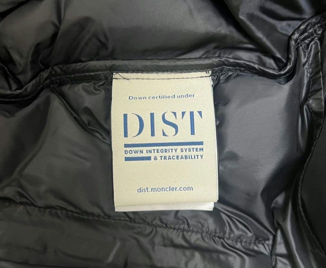 Moncler⭐ブラック キルティングダウンベスト