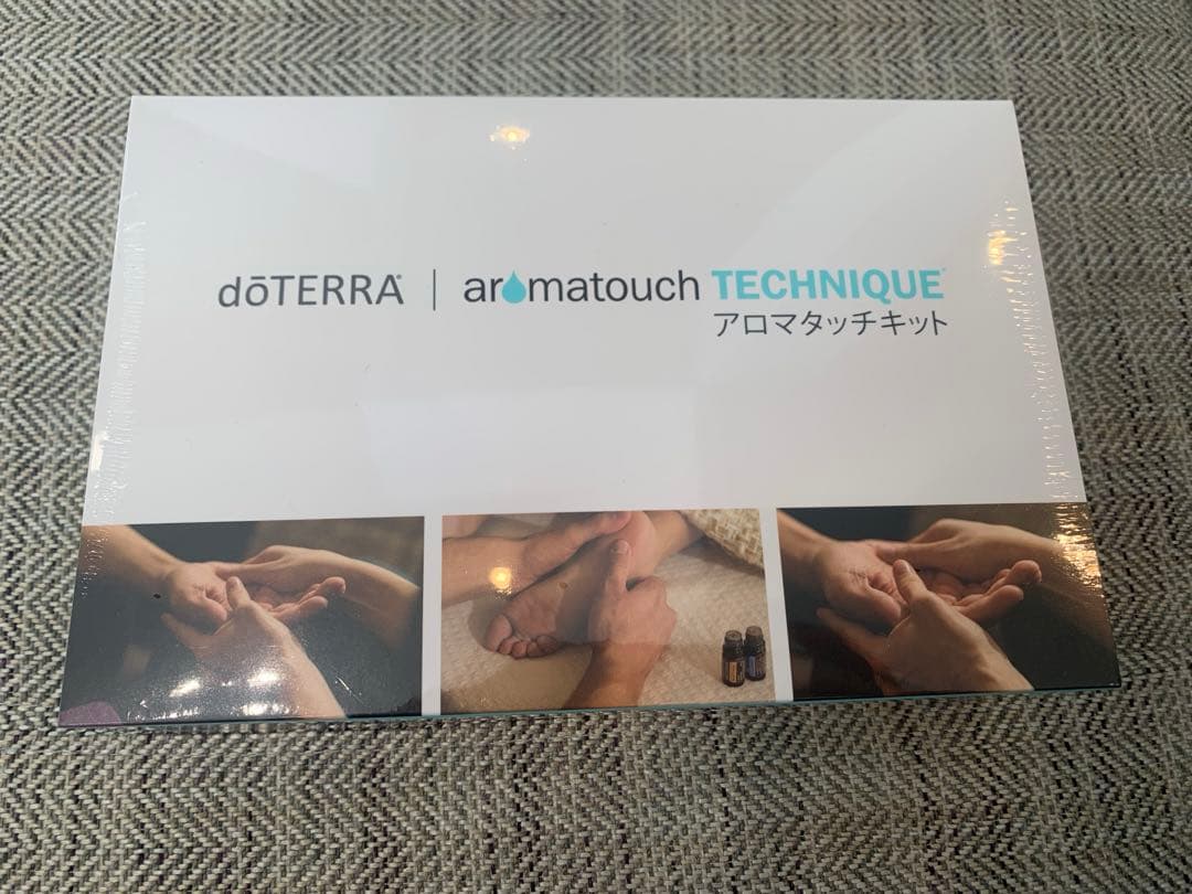 新品未使用　正規品　doTERRA ドテラアロマタッチキット