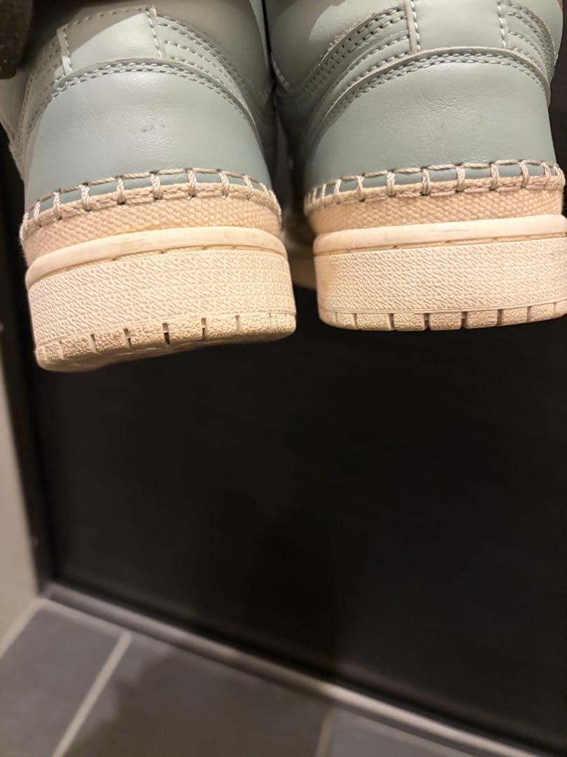 エアジョーダン1 レトロハイ　スニーカー　ミカグリーン　ウィメンズ