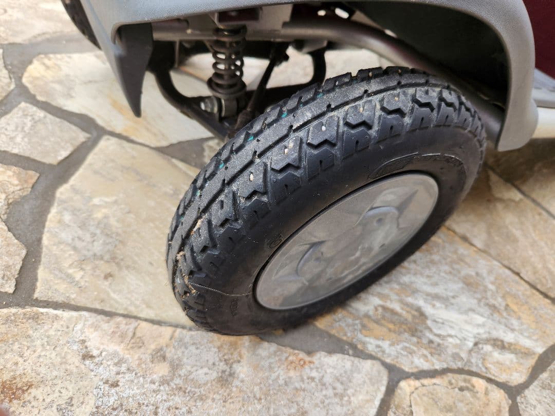 【送料無料】SUZUKIスズキ　セニアカー　シニアカー電動車椅子　13日出品終了