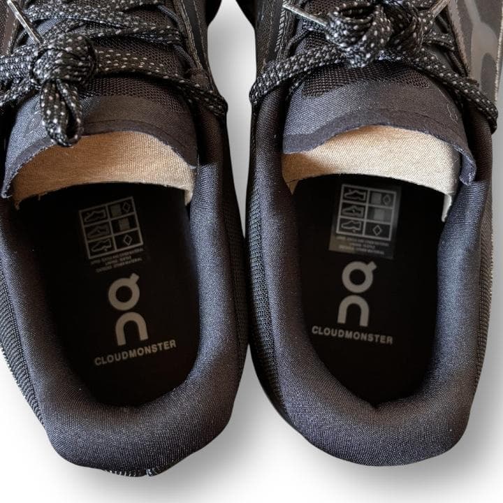 美品✨On Cloudmonster2 オン クラウドモンスター2 黒 27.5