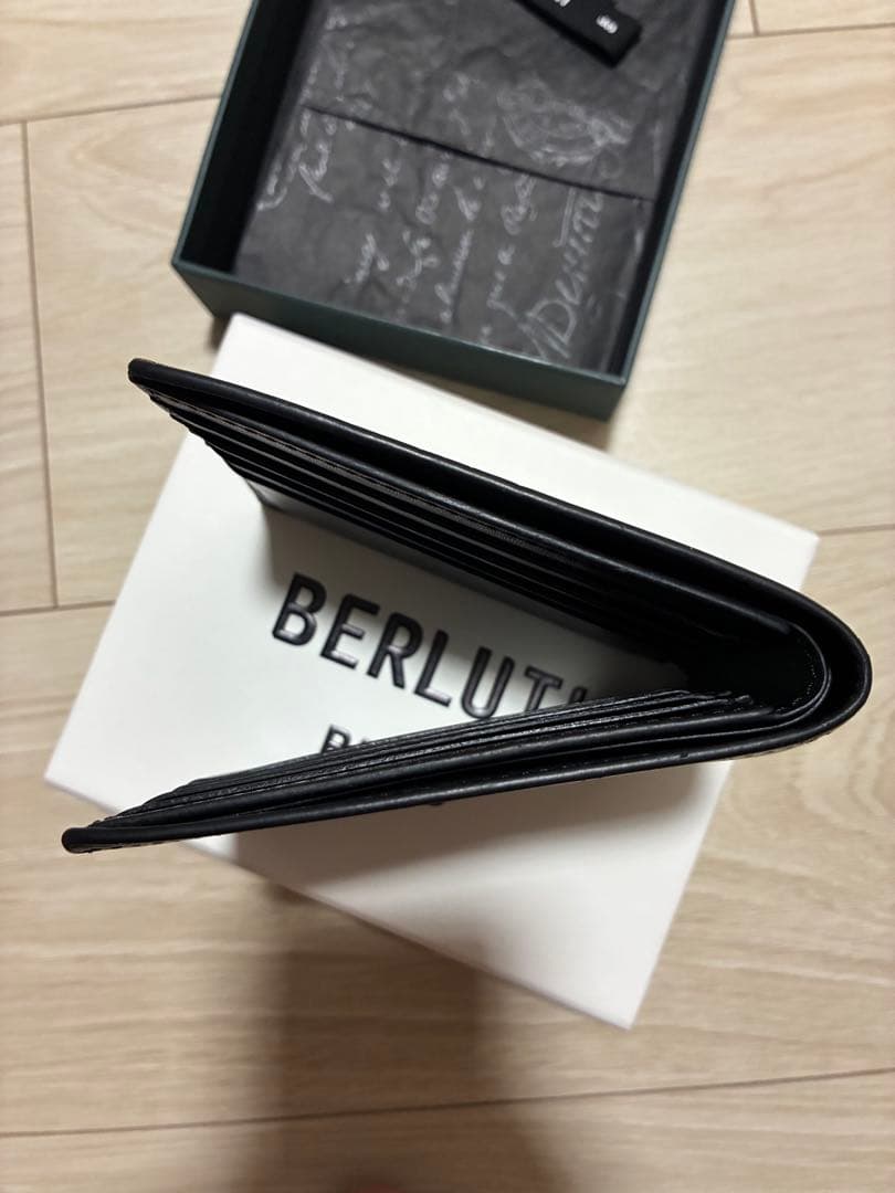 ベルルッティ　財布　最終値下げ！
