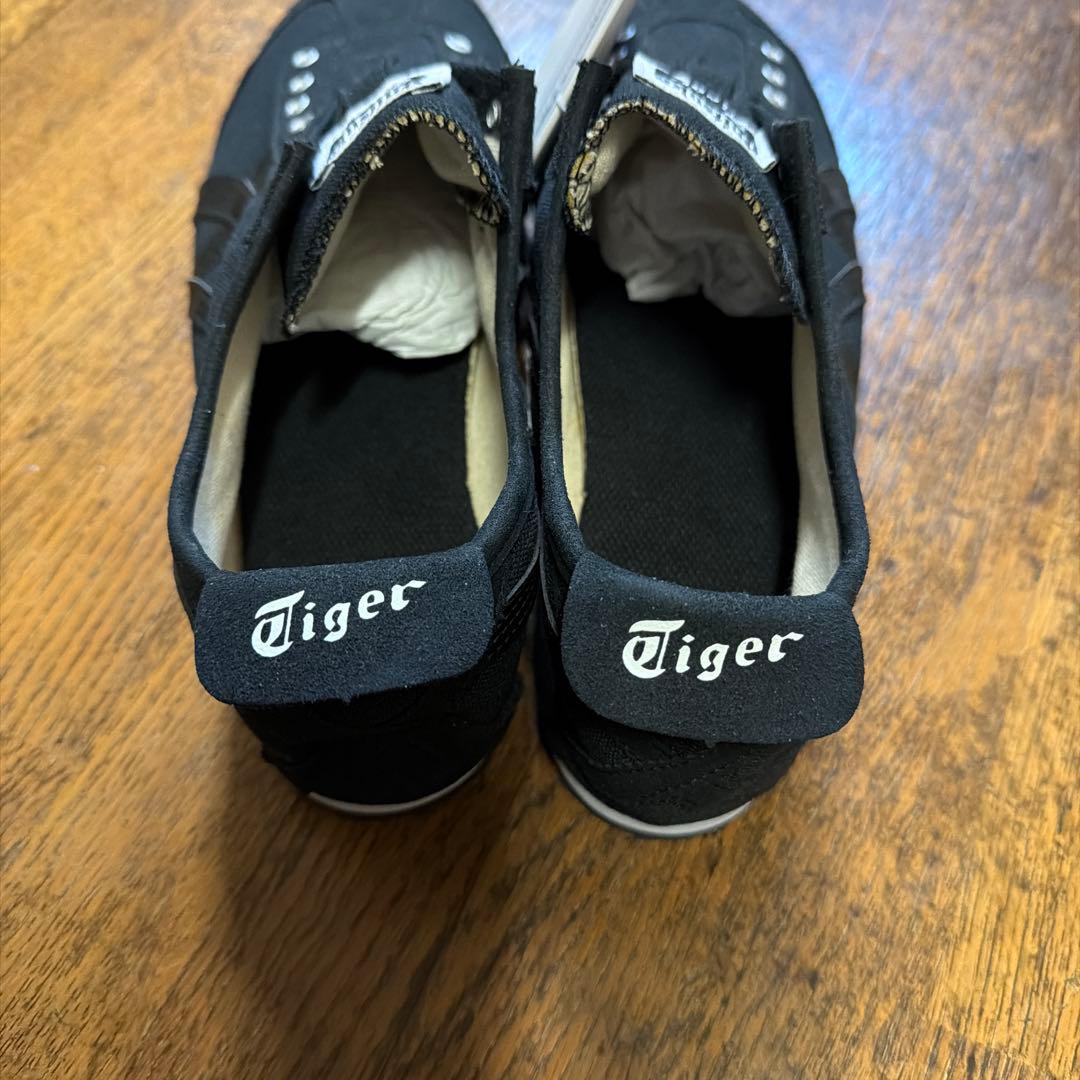新品未使用　オニツカタイガーMEXICO 66 SLIP-ON
