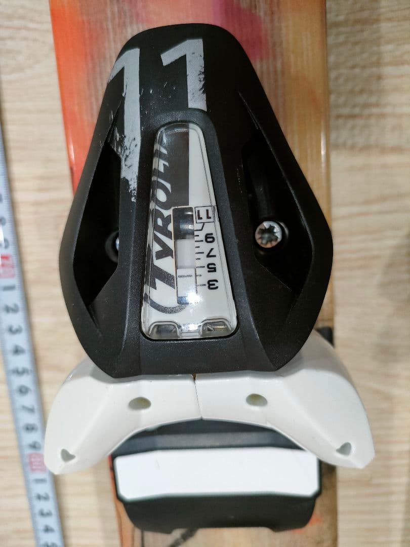 Line 花柄スキー板 ビンディング付き