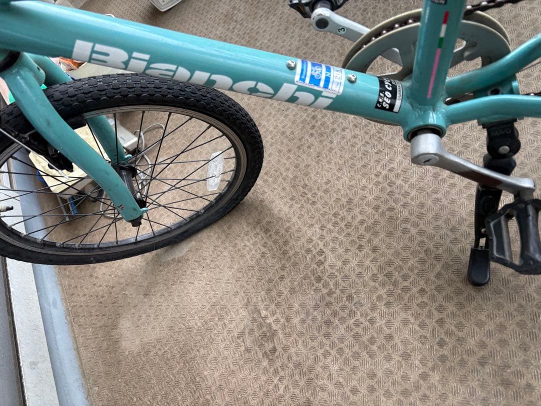 Bianchi Eagle 20インチ キッズバイク 水色
