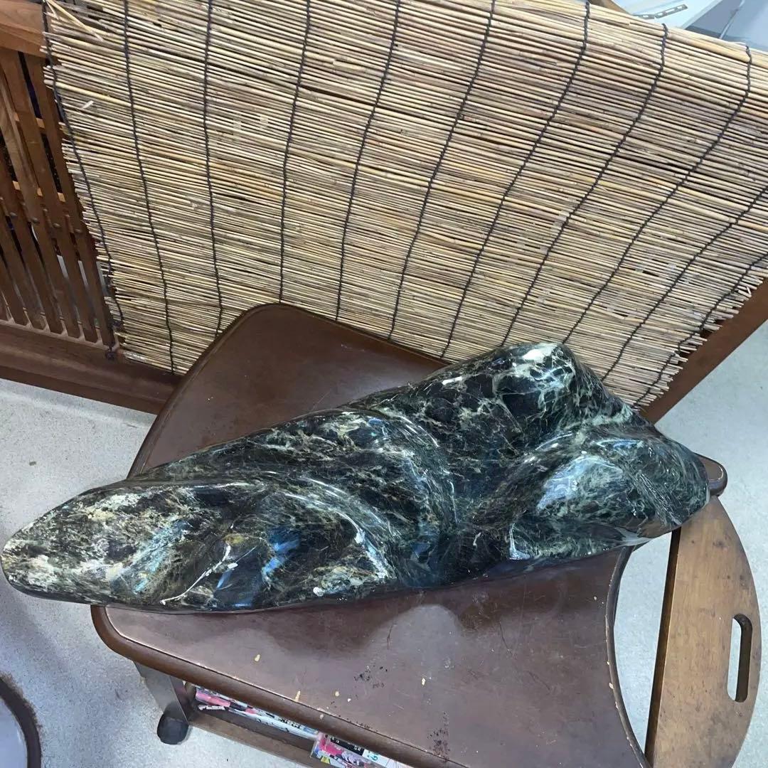 山型　天然石　自然石　鑑賞石　飾石　オブジェ　置物