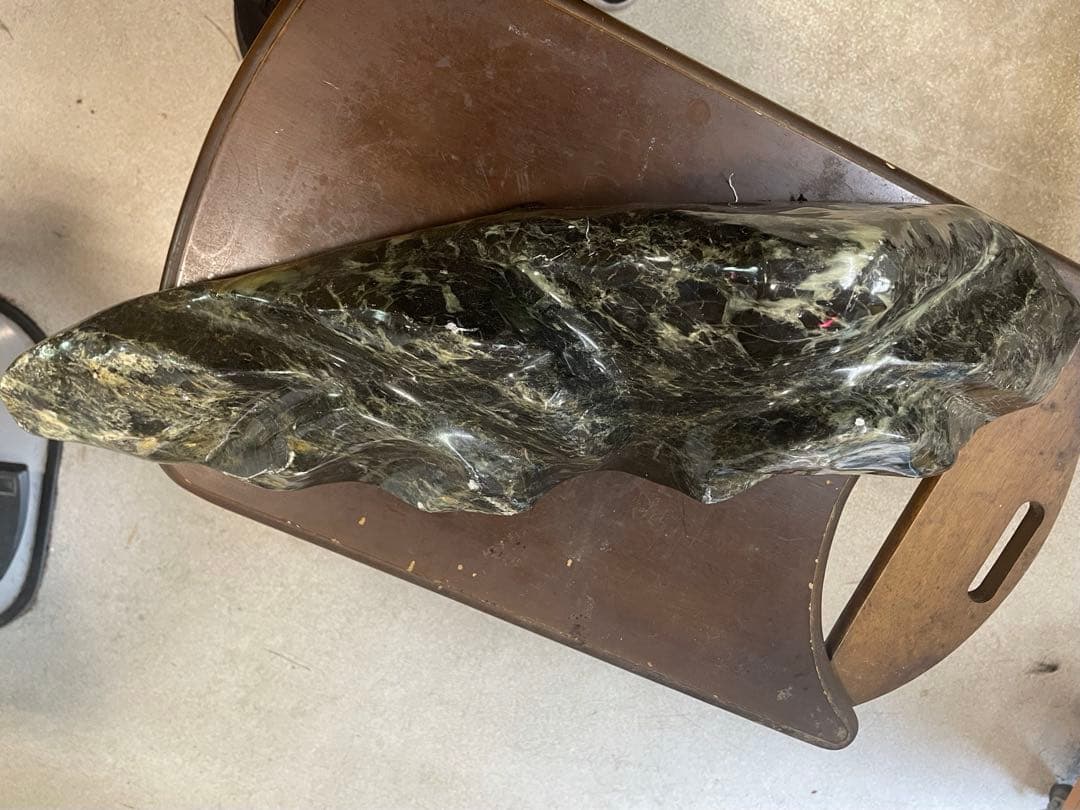 山型　天然石　自然石　鑑賞石　飾石　オブジェ　置物