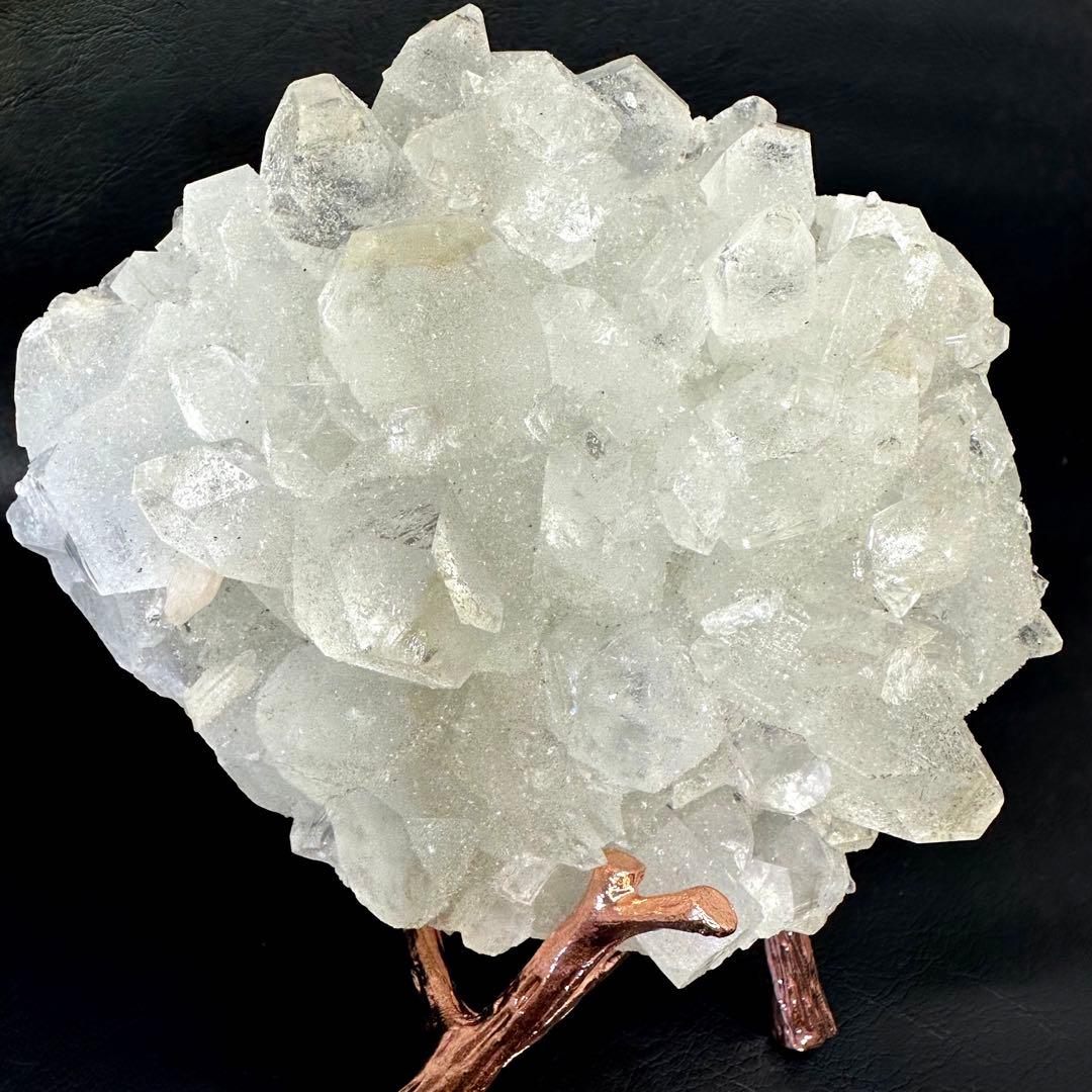 5A級天然石 アポフィライト 虹☆綺 麗☆キラキラ インド産の魚眼石A709