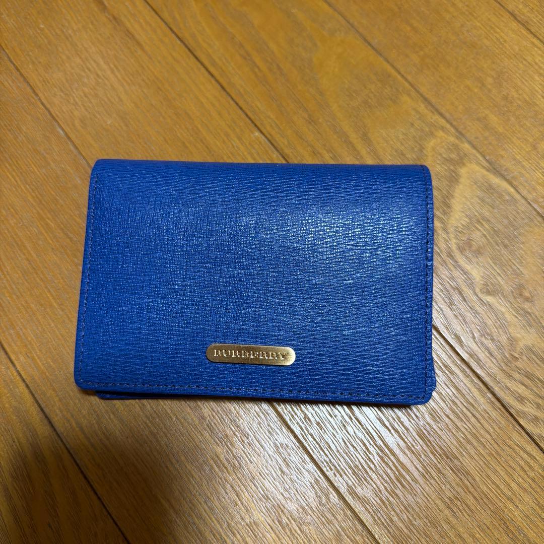 BURBERRY 二つ折り財布 青
