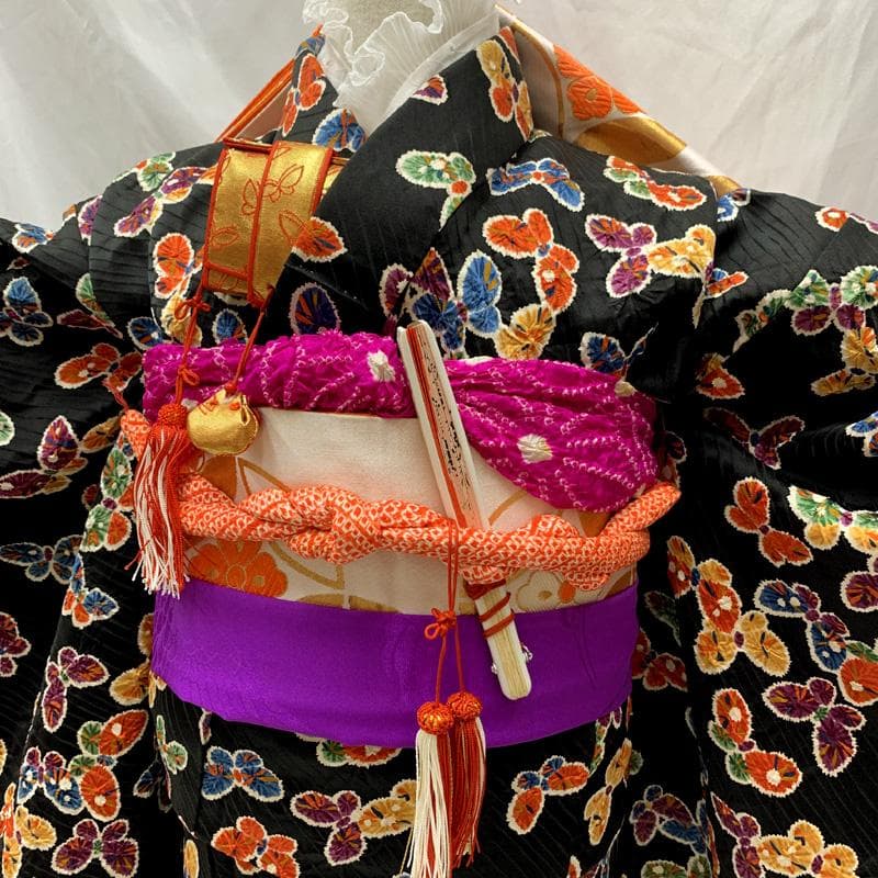 511ag40□七五三 七歳 女児 着物&袋帯 総柄 蝶文様 黒□美品