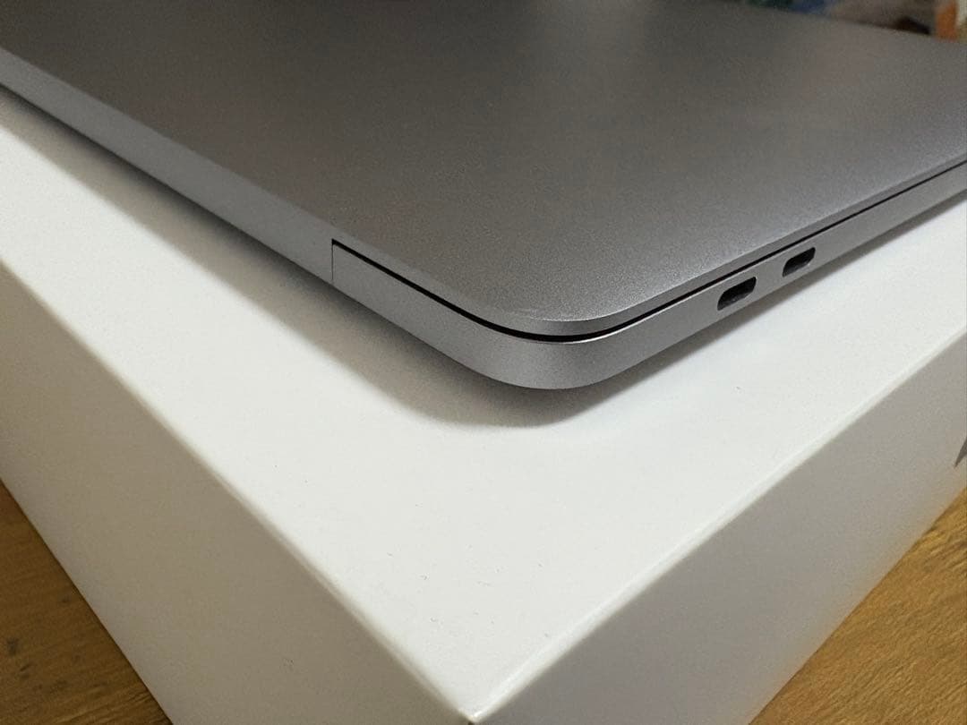 Apple MacBook Pro 13-inch M1 2020 本体 外箱付