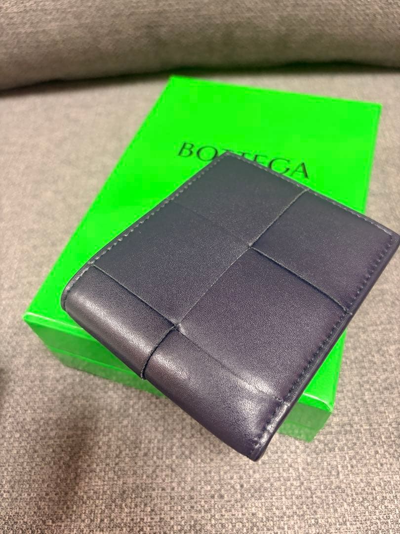BOTTEGA VENETA ボッテガ ヴェネタ カセット レザー 二つ折り財布