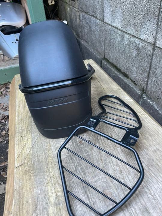 KTM デューク　リアフェンダー