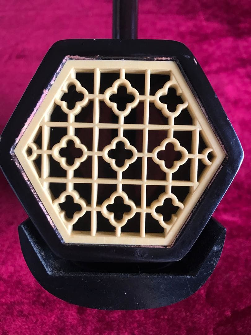 二胡★中古品★蛇本皮★必需品揃い★音など確認済み