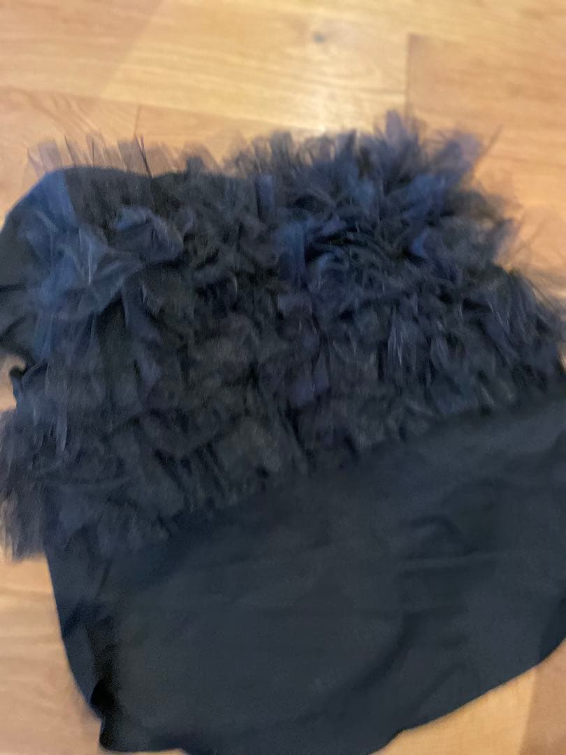 HIAND 大人気　フリルブラックシャツ　黒シャツ　ブラウス 　17600円