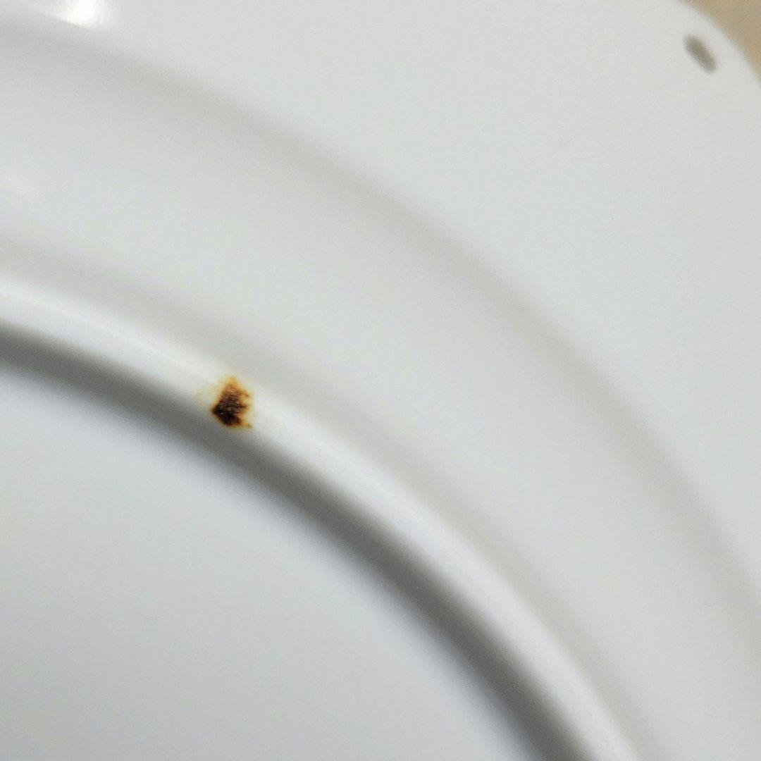 ロイヤルコペンハーゲン　フルレース２５センチプレート１枚　です。