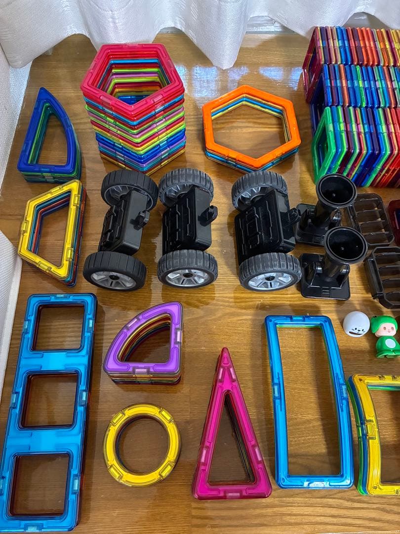 ボーネルンド・マグフォーマー磁石知育玩具