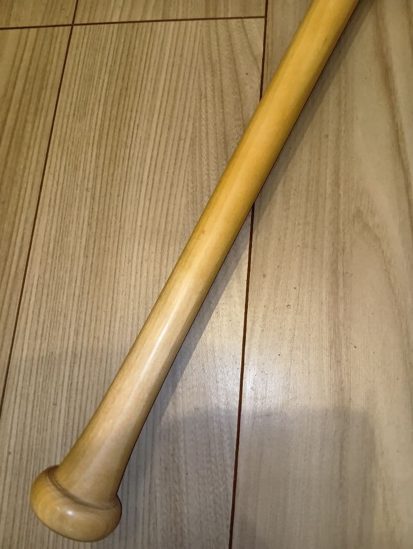 り*お様 ヴィクタス　木製硬式バット　バーチ　84㎝　中古品