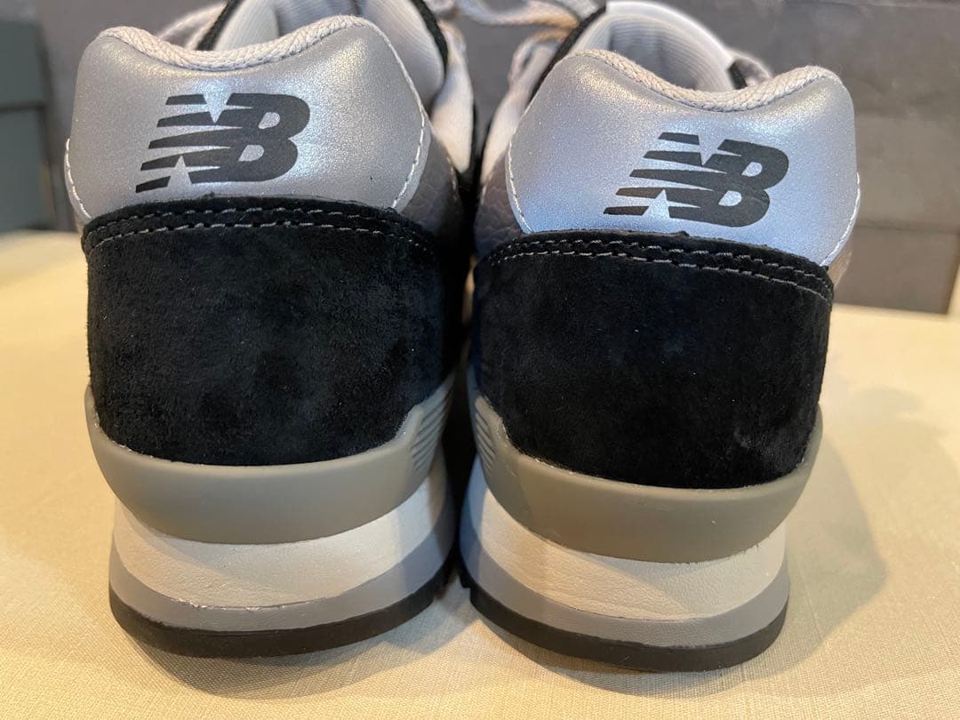 【新品】ニューバランス　スニーカー　24.5cm