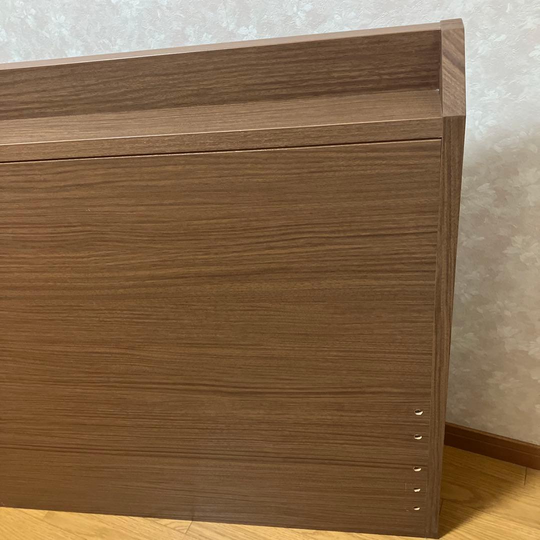 ニトリ　クイーンサイズ　ベットフレームのみ