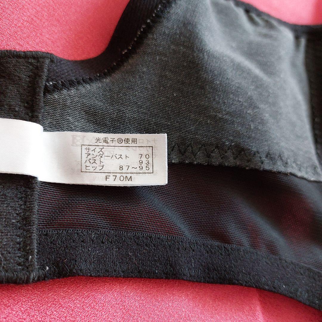 グラントイーワンズ　Tバックボディースーツ　F70M