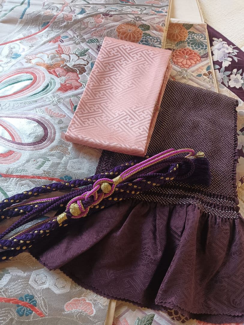 振袖フルセット　美品　パープル系　ロマンチックな古典柄　丈160　裄66.5