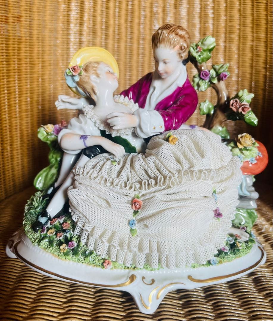 UNTER WEISS BACH 陶器　ドレスデンレース人形　西洋陶器　置物