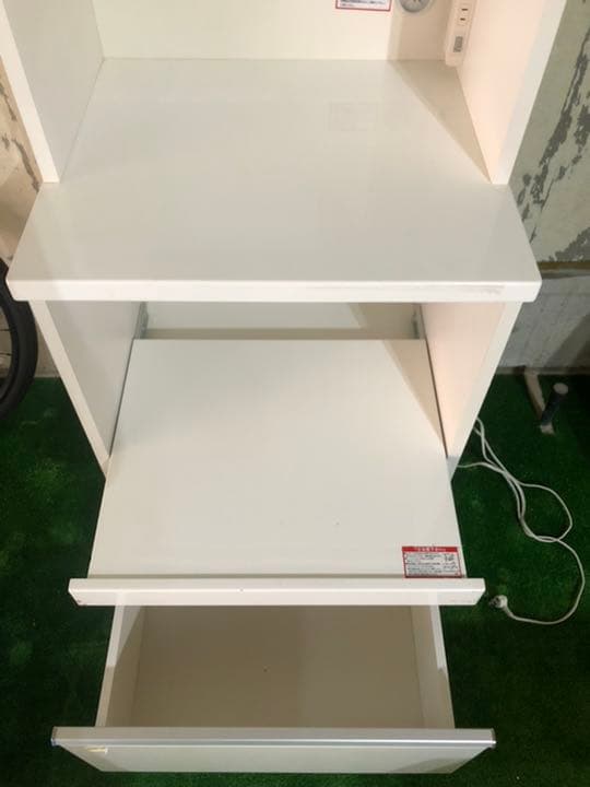 白いろ美品キッチン棚