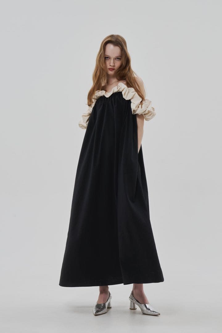 【THE Toe】オフショルダー フリル ロングドレス 黒