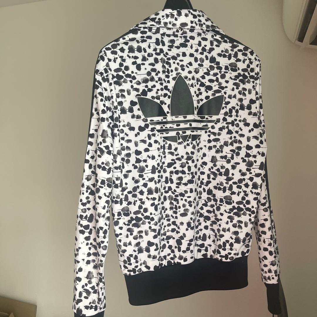 アディダスオリジナルス　トラックジャケット　ダルメシアン柄