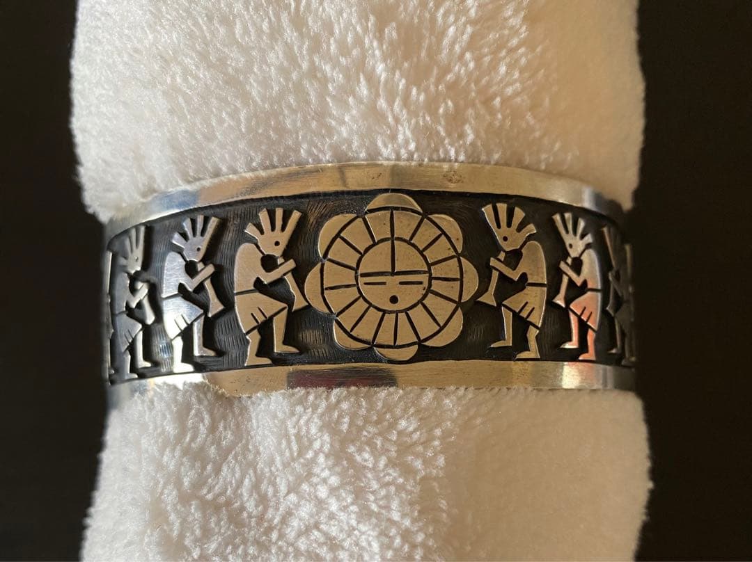 Delfred（Sparks）・Masawytewa ココペリ サンフェイス